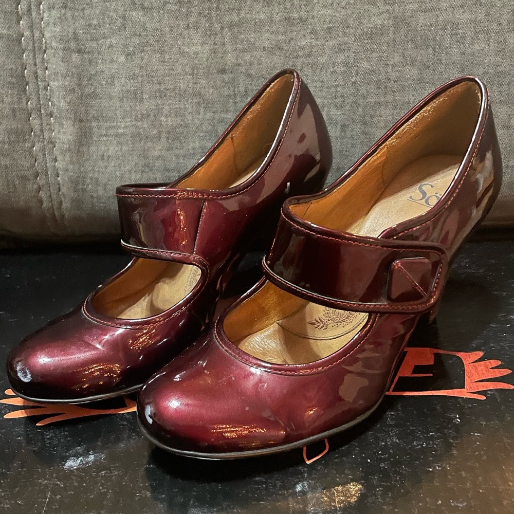 Sofft Maroon Heels **Size 8.5**